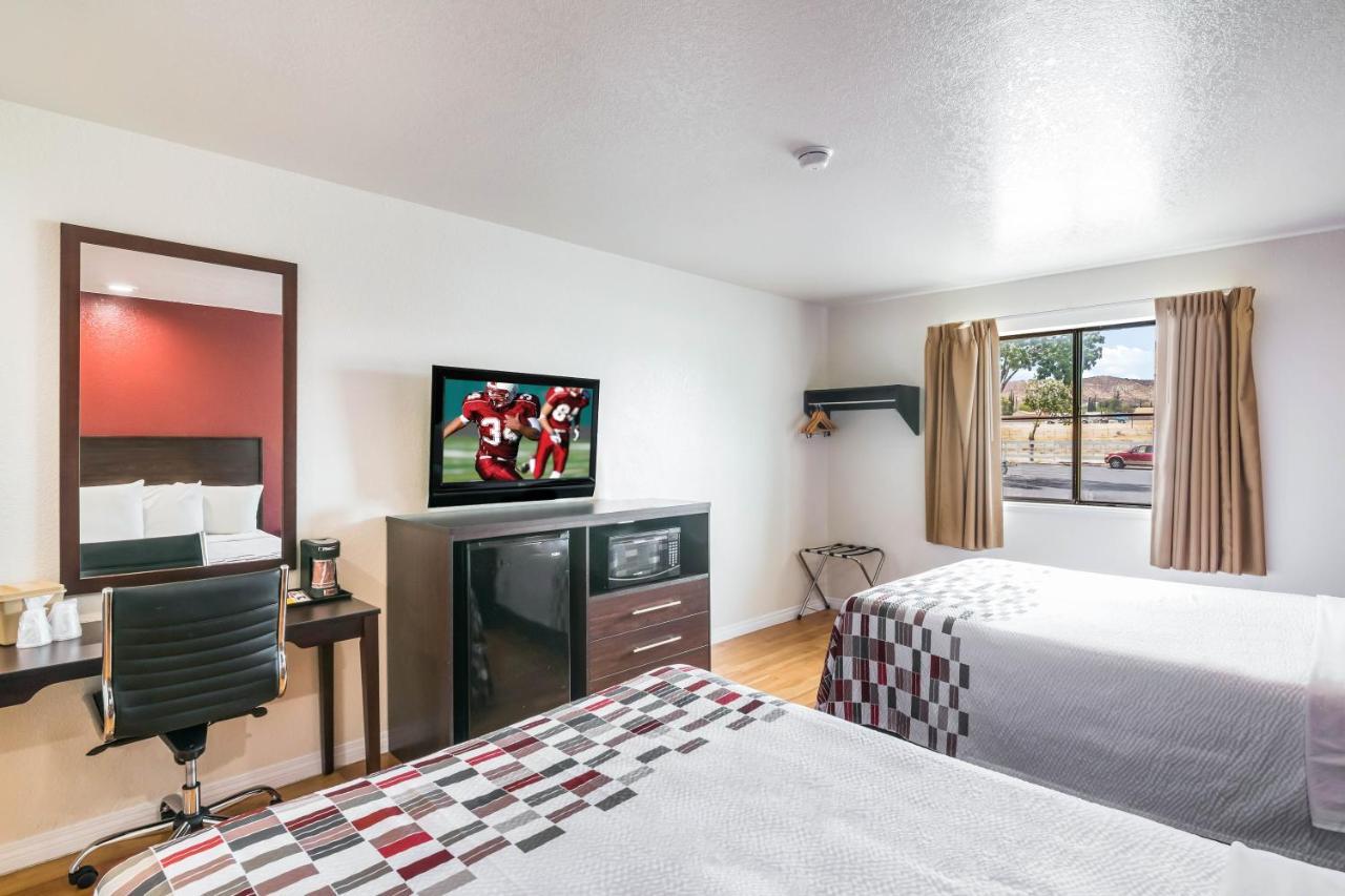 Red Roof Inn Palmdale - Lancaster מראה חיצוני תמונה