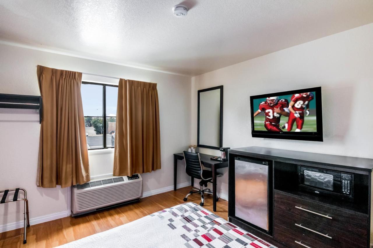 Red Roof Inn Palmdale - Lancaster מראה חיצוני תמונה
