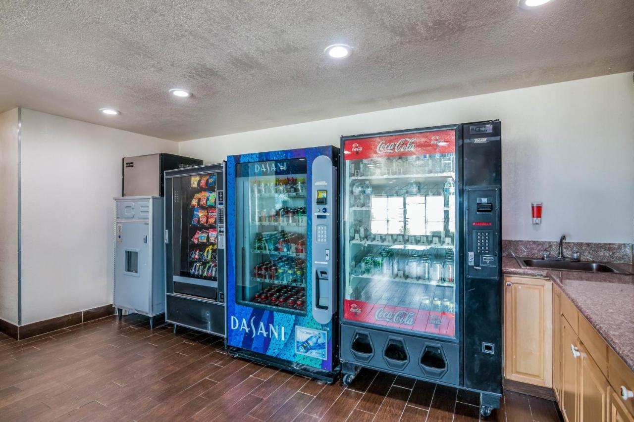 Red Roof Inn Palmdale - Lancaster מראה חיצוני תמונה